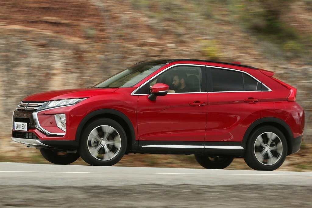 Anmeldelse af crossoveren Mitsubishi Eclipse Cross