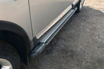 Nissan Qashqai 2010–2014 Sidetrin Rainbow (2 stk., aluminium) foto 1