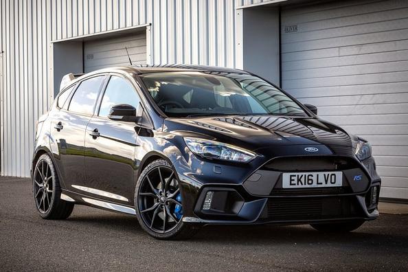 Test af den sportslige hatchback Ford Focus RS