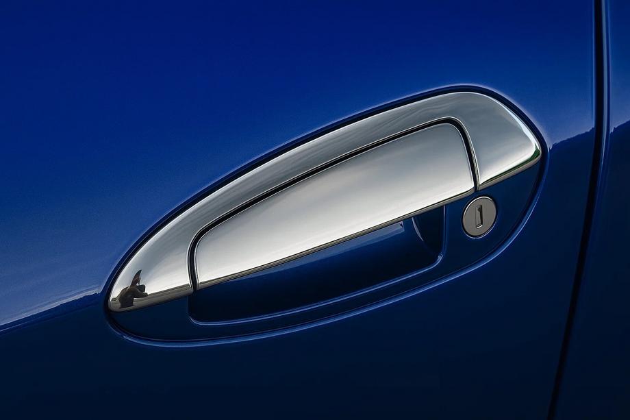 Fiat Linea 2006–2018 Krom dørgrebsafdækninger med top (8 dele, rustfrit stål) OmsaLine - italiensk rustfrit stål Image