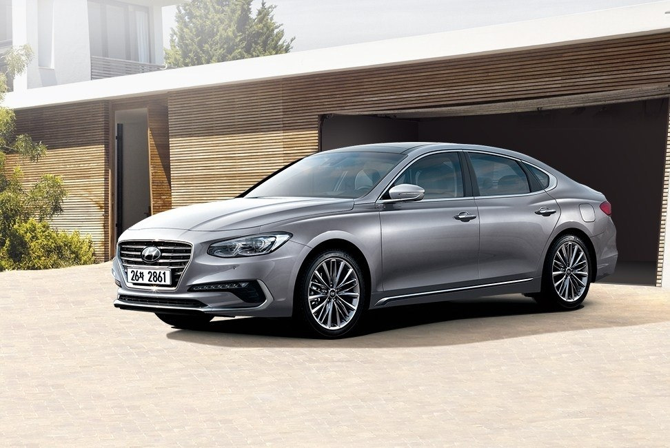 Sjette generation af sedanen Hyundai Grandeur