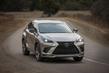 Premium kompakt crossover Lexus NX foto 1