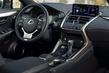 Premium kompakt crossover Lexus NX foto 5