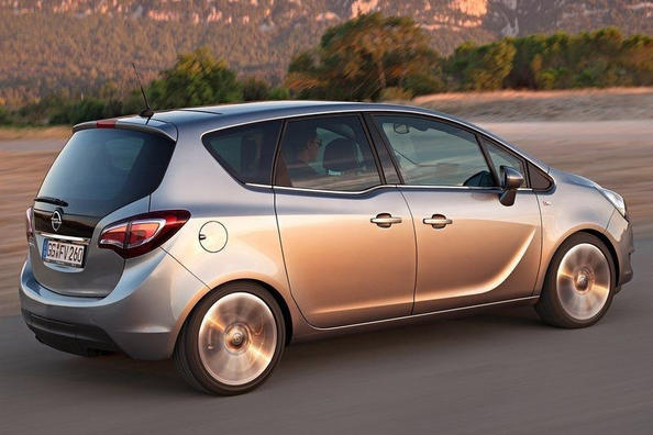 Anmeldelse af den kompakte minivan Opel Meriva B