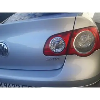 2.0 Tdi emblem (med rødt I) foto 2