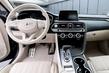 Første generation af sedanen Genesis G70 foto 9