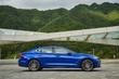 Første generation af sedanen Genesis G70 foto 6