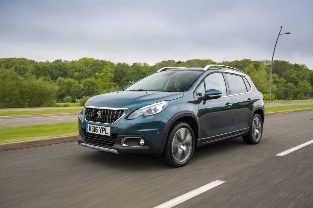 Opdateret version af den kompakte crossover Peugeot 2008