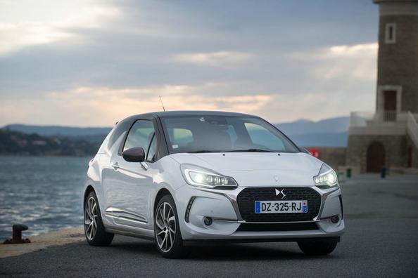 Tredørs kompakt hatchback Citroen DS3