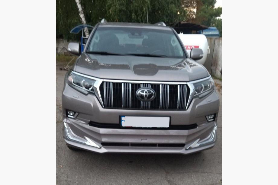 Toyota Land Cruiser Prado 150 2009–2023 Modelista V3-LED kofangertillægsdele til for- og bagkofanger (2017-) Foto 6