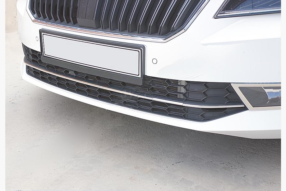 Skoda Superb 2015–2024 Krombeskyttelseslister til forkofanger OmsaLine (3 stk., rustfrit stål) Image