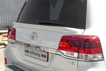 Toyota Land Cruiser 200 2007–2021 WALD spoiler (nedre, 2016-2021) Sort farve foto 21