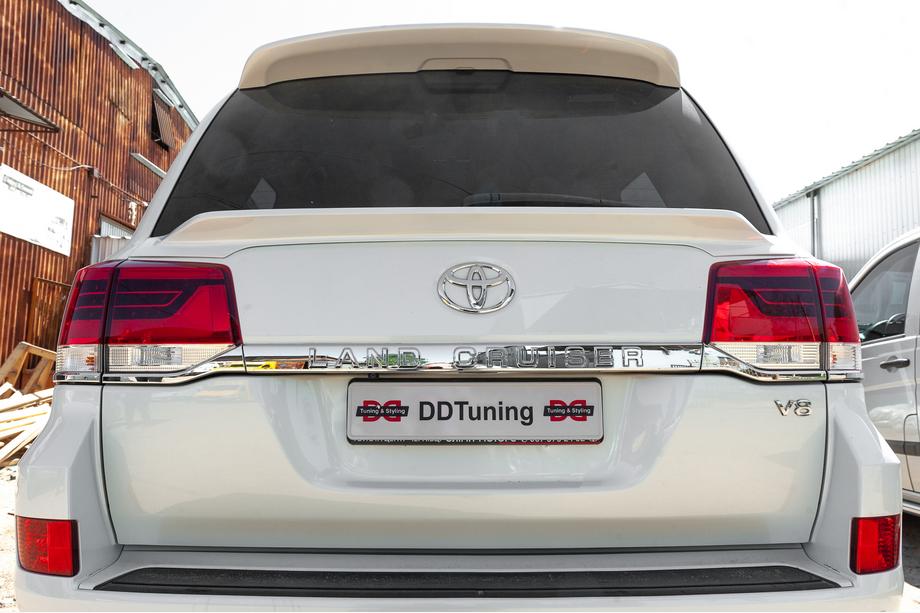 Toyota Land Cruiser 200 2007–2021 WALD spoiler (nedre, 2016-2021) Hvid farve Foto 20