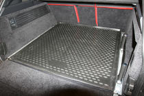 Range Rover IV L405 2013–2021 Bagagerumsmåtte (med forhøjede kanter) (Novline) crossover foto 3