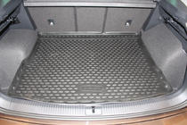 Volkswagen Tiguan 2016–2023 Gummibagagerumsmåtte (Novline) crossover foto 2