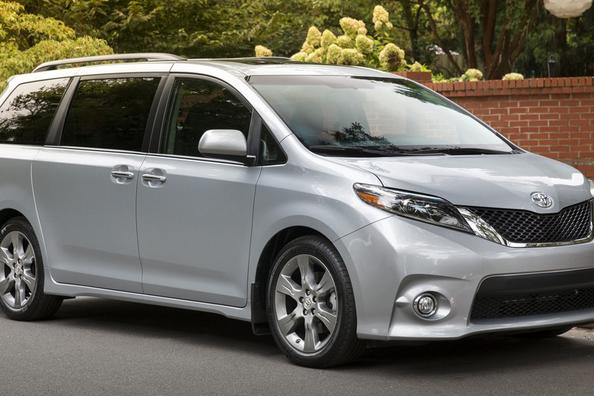 Test af den opdaterede Toyota Sienna minivan i fuld størrelse Foto 1