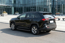 Toyota Rav 4 2019–2025 Sidetrin Tayga Black (2 stk., aluminium) foto 1