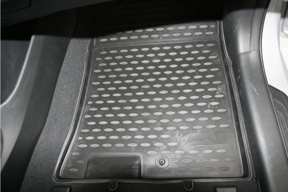 Hyundai I-40 2011–2019 Gummimåtter til kabinen (4 stk., Novline) Foto 4