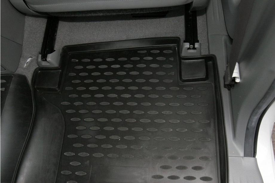 Toyota Hilux 2006–2015 (2008↗) Gummimåtter til kabinen (4 stk., Novline) Foto 3