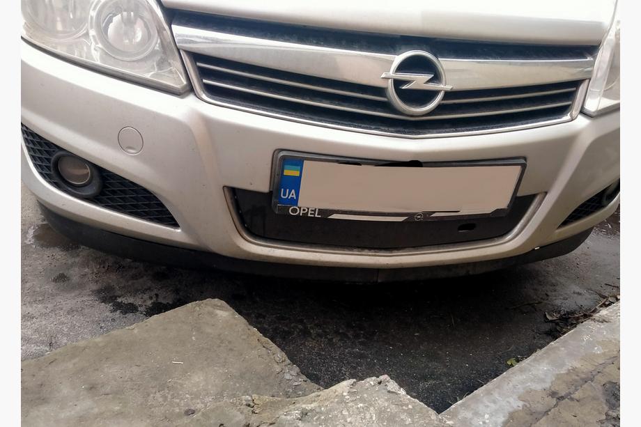Opel Astra H 2004–2013 Vintergrill (2007+) Image