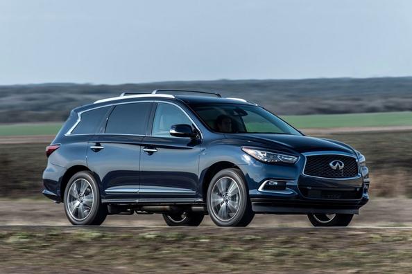 Syvpersoners Infiniti QX60-crossover
