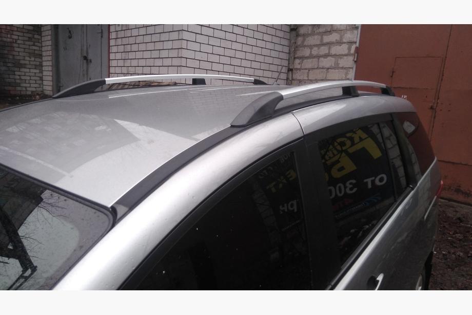 Mazda 5 2010–2018 Tagrælinger i aluminium (krom) Plastfødder Foto 2