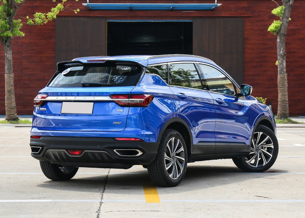 Test af den kompakte crossover Geely SX11