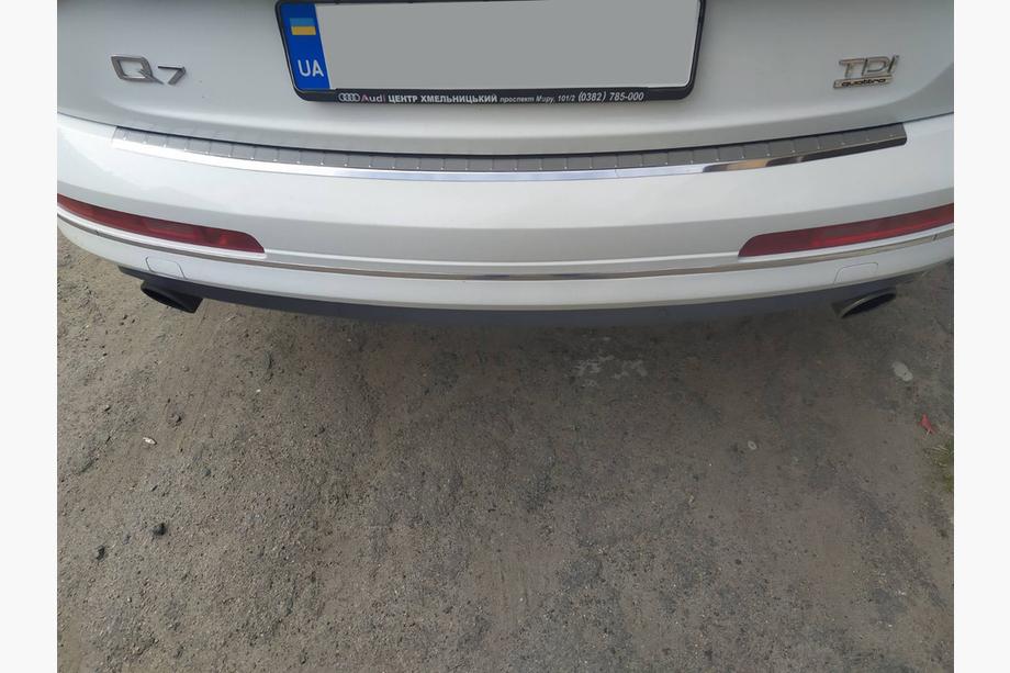 Audi Q7 2005–2015 Bagkofangerbeskytter Carmos (rustfrit stål) Image