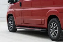 Fiat Ducato 2006–2025 Sidetrin Maya Red (2 stk., aluminium) foto 1