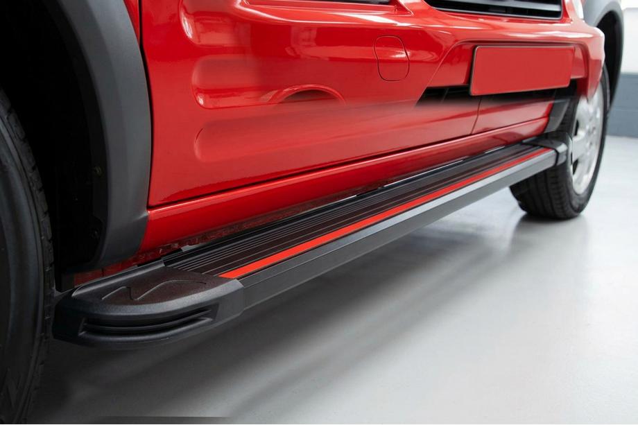 Ford Connect 2002–2006 Sidetrin Maya Red (2 stk., aluminium) Image