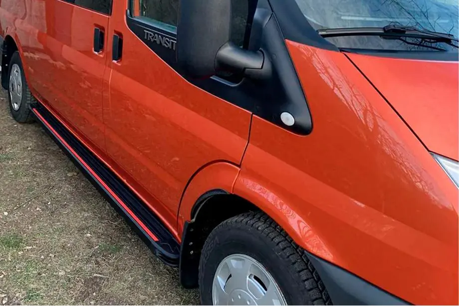 Ford Transit 2000–2014 Sidetrin Maya Red (2 stk., aluminium) Image