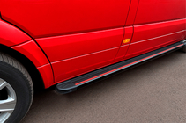 Mercedes Sprinter W906 2006–2018 Sidetrin Maya Red (2 stk., aluminium) Lang/Ekstra lang foto 4