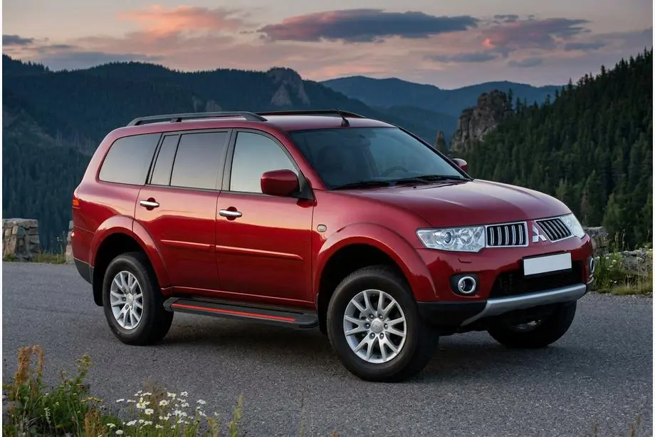 Mitsubishi Pajero Sport 2008–2015 Sidetrin Maya Red (2 stk., aluminium) Image