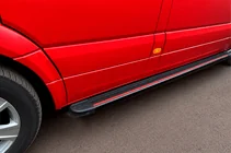 Volkswagen Crafter 2006–2016 Sidetrin Maya Red (2 stk., aluminium) foto 2