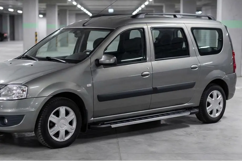 Lada Largus 2012– RedLine V1 sidetrin (2 stk., aluminium) Image