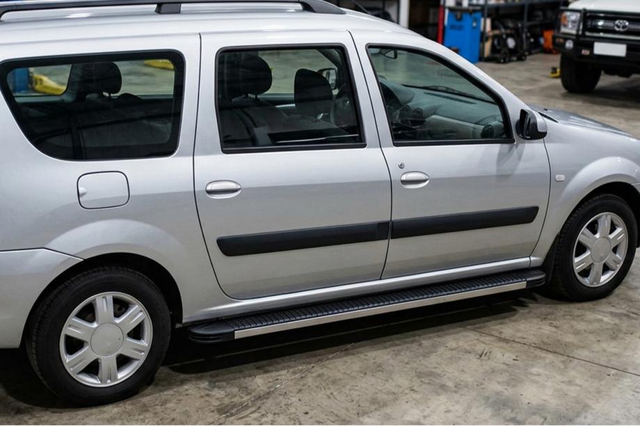 Lada Largus 2012– Sidetrin Maya V1 (2 stk., aluminium) Image