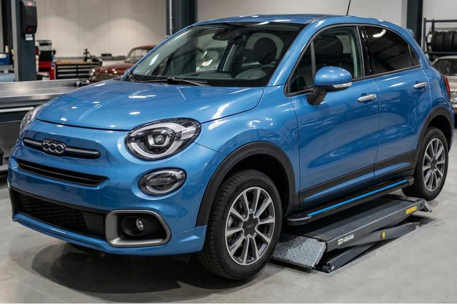 Fiat 500X 2014–2024 Maya Blue sidetrin (2 stk., aluminium) Image