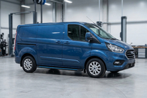 Ford Custom 2013–2022 Maya Blue sidetrin (2 stk., aluminium) Lang akselafstand foto 1