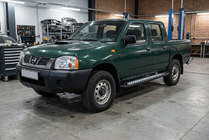Nissan NP300 1999–2015 Sidetrin New Vision Black (2 stk., aluminium) foto 1