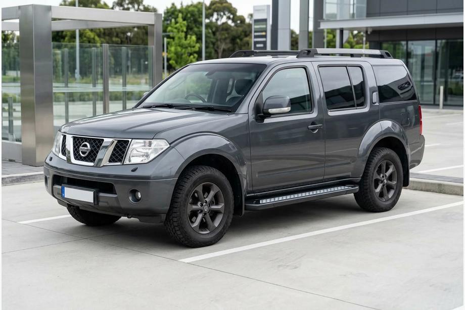 Nissan Pathfinder R51 2005–2014 Sidetrin New Vision Black (2 stk., aluminium) Foto 1