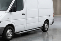 Volkswagen LT 1995–2006 Sidetrin New Vision Black (2 stk., aluminium) Mellem akselafstand foto 1