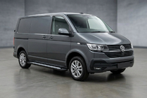 Volkswagen T6 2015–2024 Sidetrin New Vision Black (2 stk., aluminium) foto 1