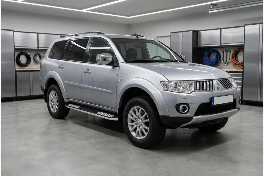 Mitsubishi Pajero Sport 2008–2015 Sidetrin Tayga V2 (2 stk., aluminium) Foto 1