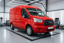 Ford Transit 2014– Sidetrin Maya Red (2 stk., aluminium) L2 (lang)/L3 (ekstra lang) foto 1