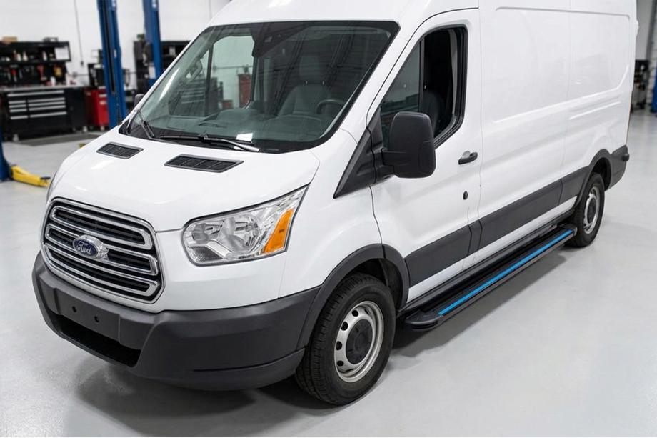 Ford Transit 2014– Maya Blue sidetrin (2 stk., aluminium) L2 (lang)/L3 (ekstra lang) Image