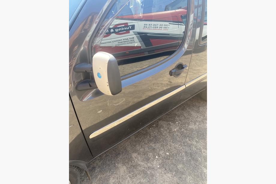 Fiat Doblo I 2005–2010 Dørlister, smal model (4 stk., rustfrit stål) Carmos - Tyrkisk stål Foto 4