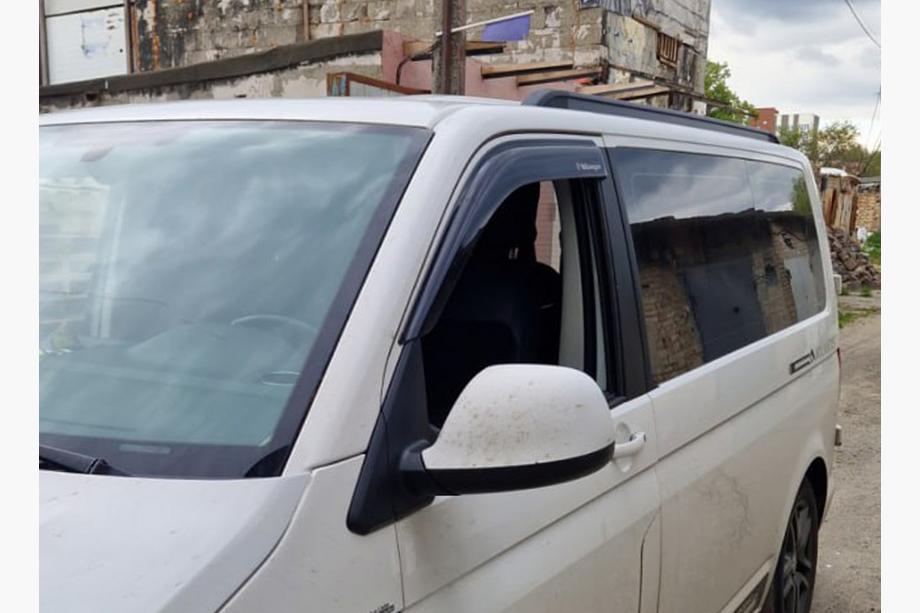 Volkswagen T5 2010–2015 Integrerede tagrælinger (sorte) Lang akselafstand Foto 40