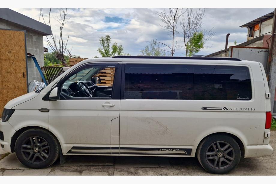 Volkswagen T5 2010–2015 Integrerede tagrælinger (sorte) Lang akselafstand Foto 42