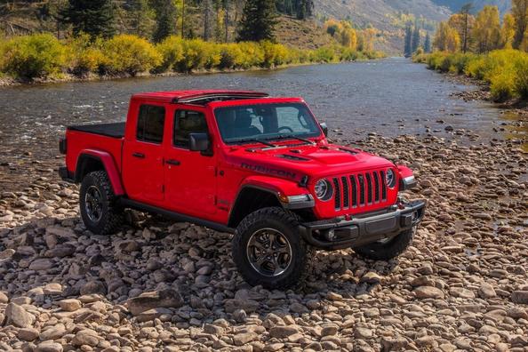 Test af den firehjulstrukne pickup med stigeramme Jeep Gladiator