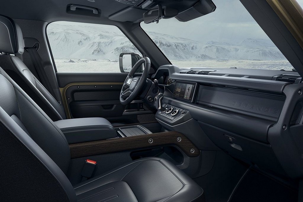 Premium femdørs SUV Land Rover Defender 110